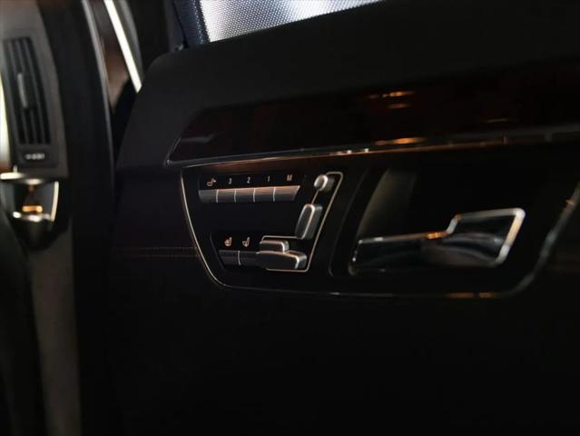2011 Mercedes-Benz S 63 AMG S 63 AMG