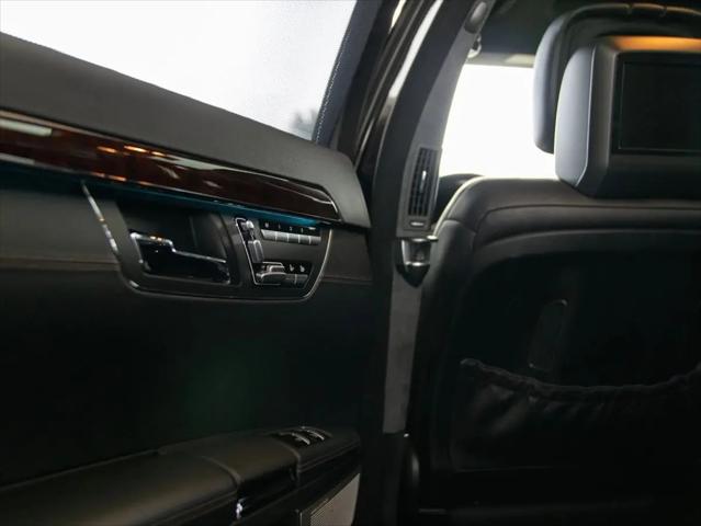 2011 Mercedes-Benz S 63 AMG S 63 AMG