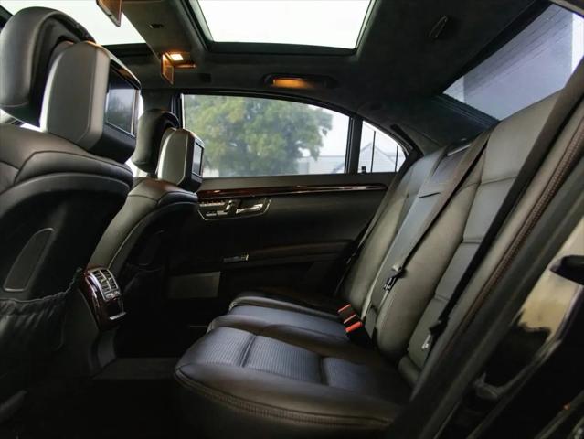 2011 Mercedes-Benz S 63 AMG S 63 AMG