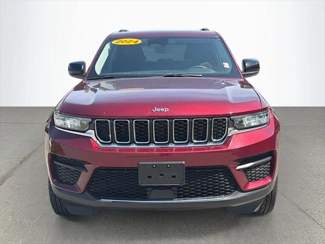2024 Jeep Grand Cherokee Laredo 4x4