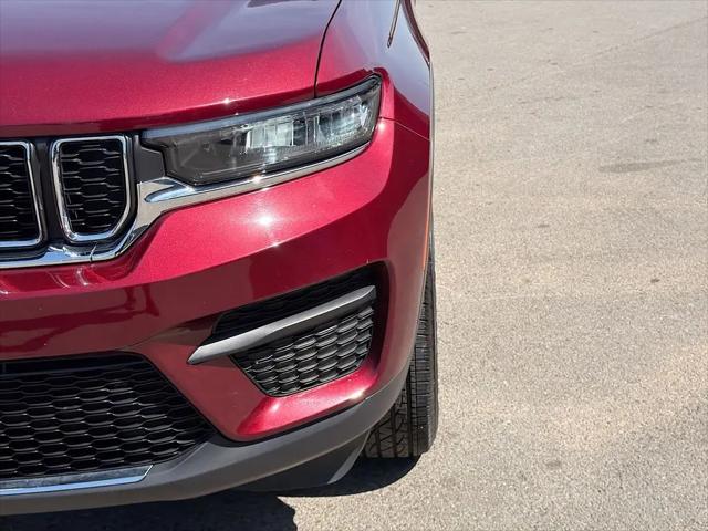 2024 Jeep Grand Cherokee Laredo 4x4