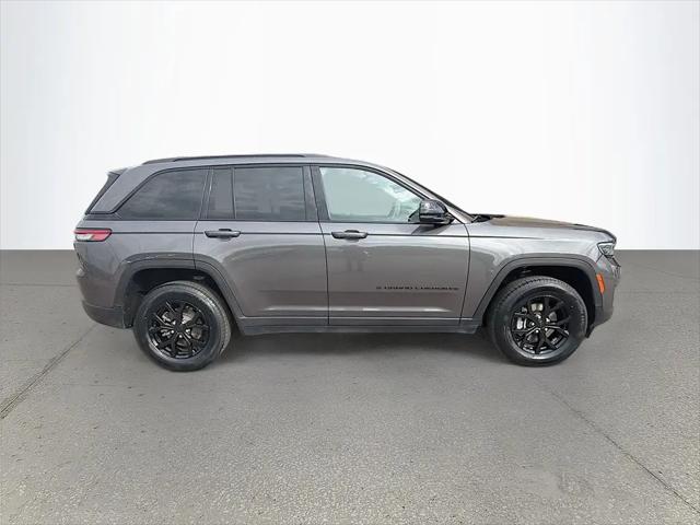 2024 Jeep Grand Cherokee Altitude 4x2