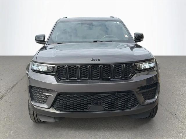 2024 Jeep Grand Cherokee Altitude 4x2