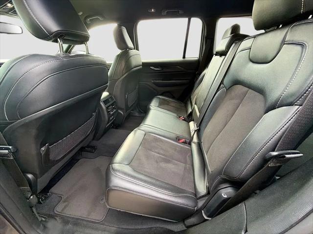 2024 Jeep Grand Cherokee Altitude 4x2