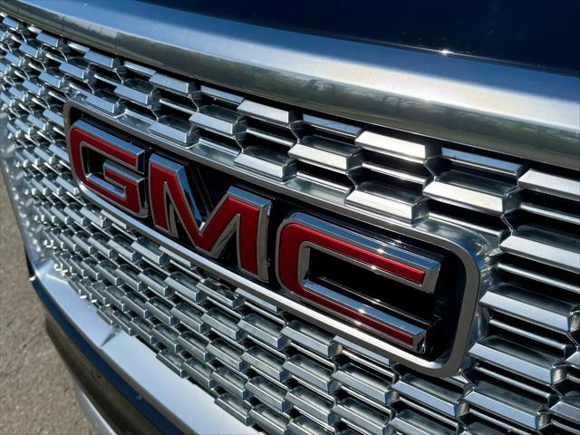 2022 GMC Yukon 4WD Denali