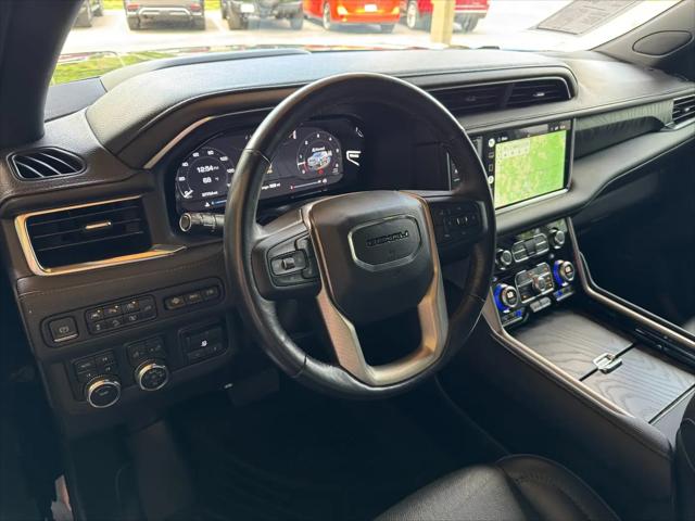 2022 GMC Yukon 4WD Denali