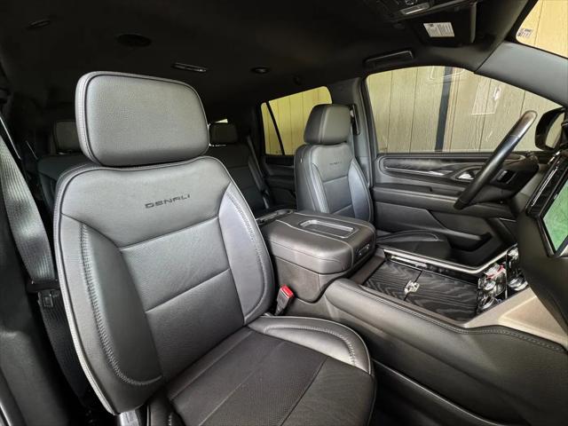 2022 GMC Yukon 4WD Denali