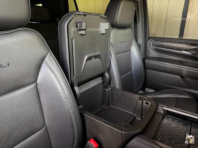 2022 GMC Yukon 4WD Denali