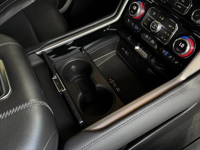2022 GMC Yukon 4WD Denali