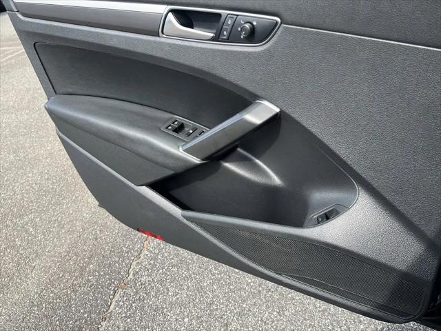 2018 Volkswagen Passat 2.0T S