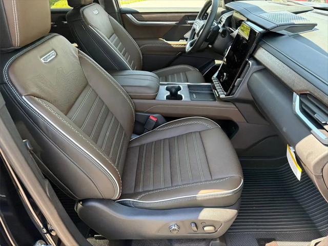2026 GMC Acadia Denali Ultimate AWD