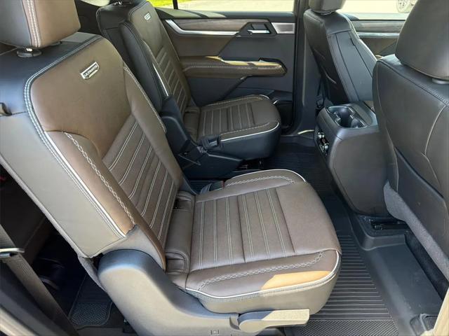 2026 GMC Acadia Denali Ultimate AWD