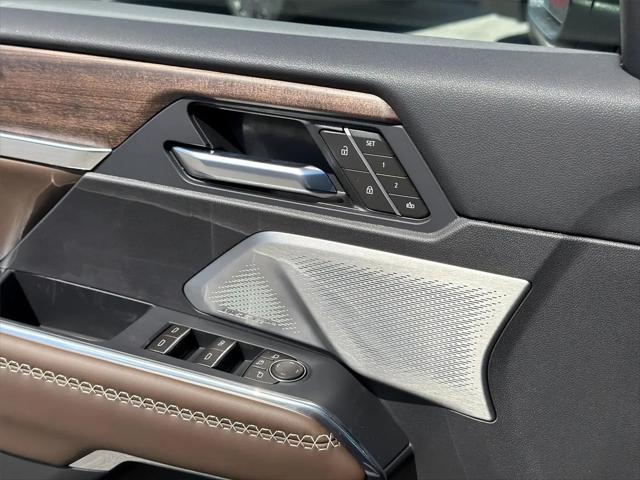 2026 GMC Acadia Denali Ultimate AWD