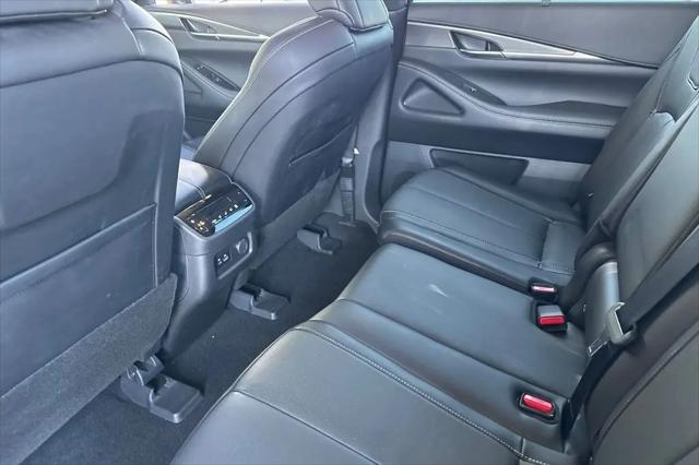 2023 INFINITI QX60 LUXE AWD