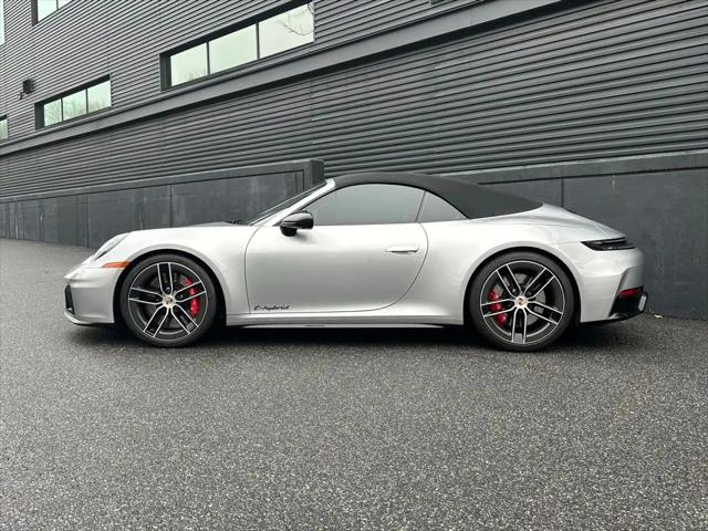 2026 Porsche 911 Carrera 4 GTS Cabriolet