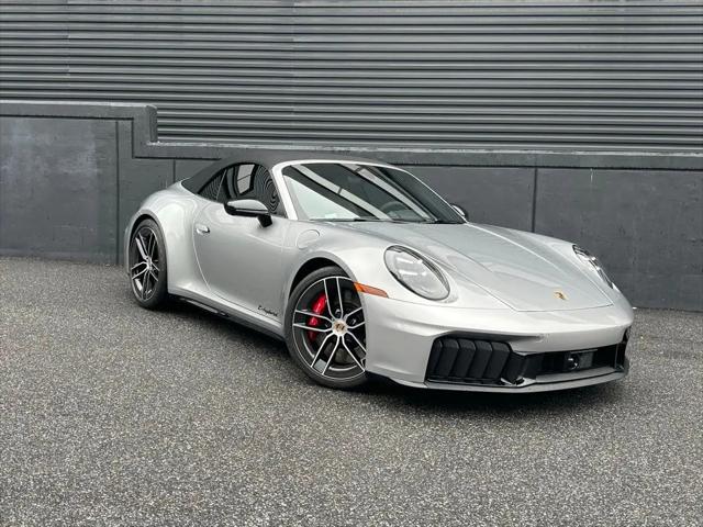 2026 Porsche 911 Carrera 4 GTS Cabriolet