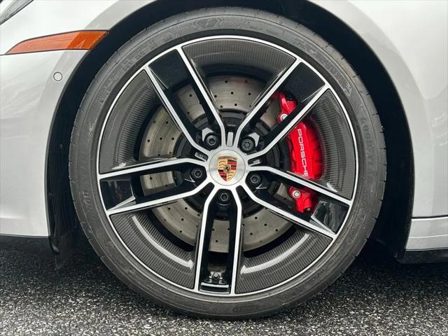 2026 Porsche 911 Carrera 4 GTS Cabriolet