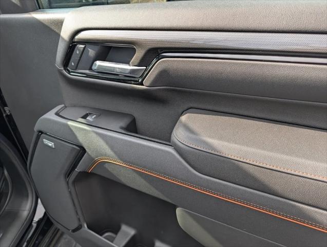 2026 GMC Sierra 2500HD Crew Cab, Standard Bed, AT4, 4WD
