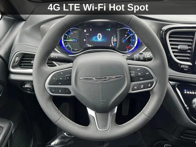 2025 Chrysler Pacifica Hybrid Select