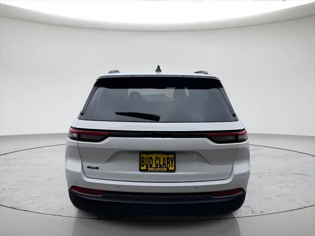 2026 Jeep Grand Cherokee Altitude 4x4