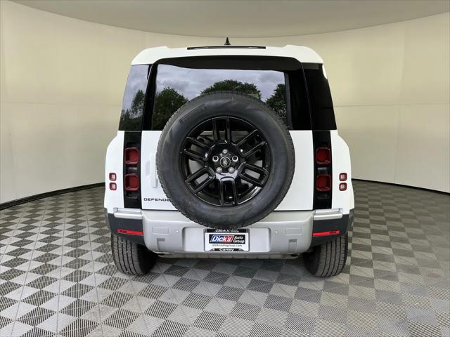 2025 Land Rover Defender 110 P300