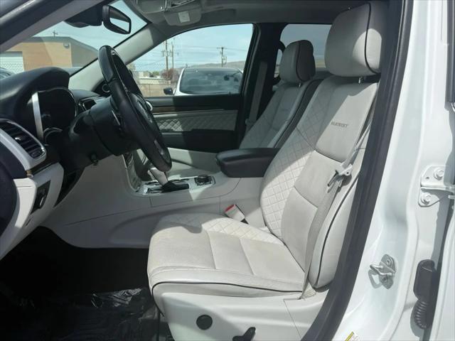 2020 Jeep Grand Cherokee Summit