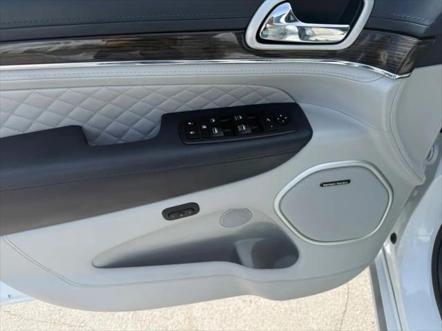2020 Jeep Grand Cherokee Summit