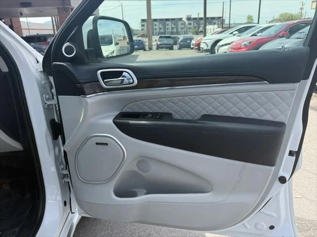 2020 Jeep Grand Cherokee Summit