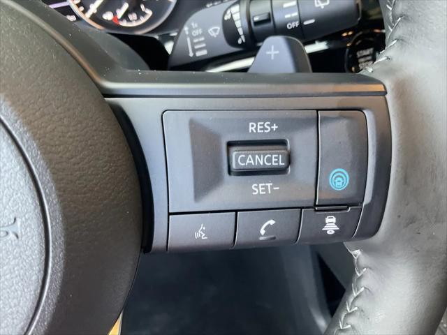 2025 Nissan Pathfinder SV 4WD