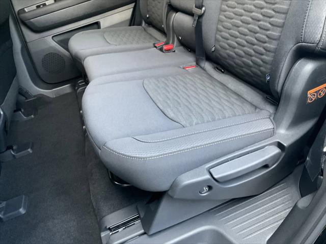 2025 Nissan Pathfinder SV 4WD