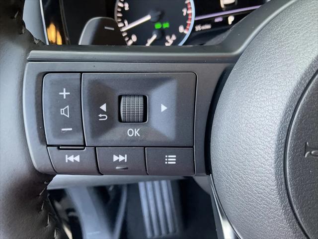 2025 Nissan Pathfinder SV 4WD