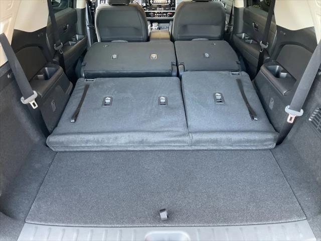 2025 Nissan Pathfinder SV 4WD