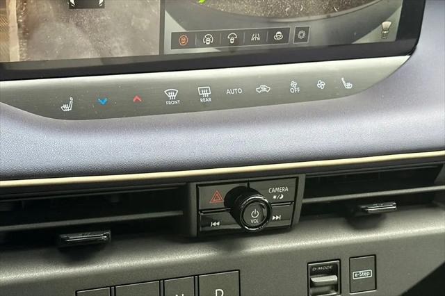 2026 Nissan LEAF PLATINUM+