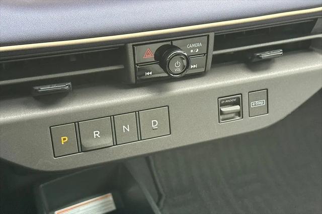 2026 Nissan LEAF PLATINUM+