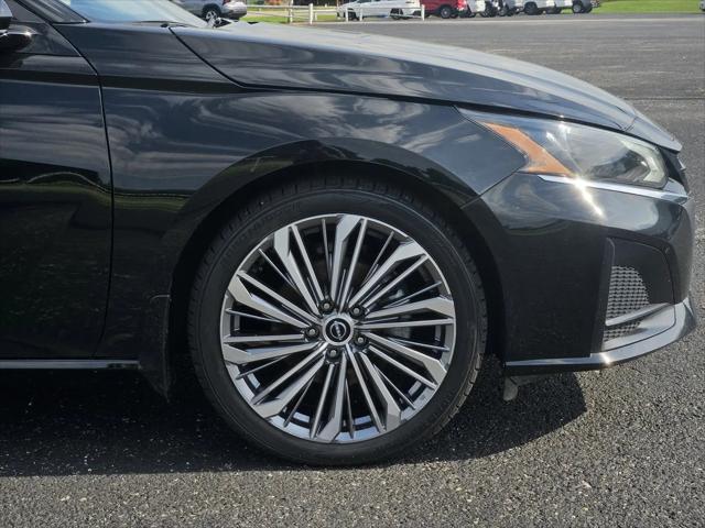 2023 Nissan Altima SL FWD