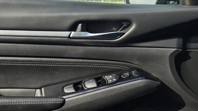 2023 Nissan Altima SL FWD