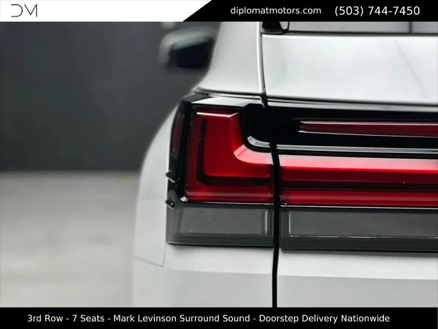 2024 Lexus LX Premium