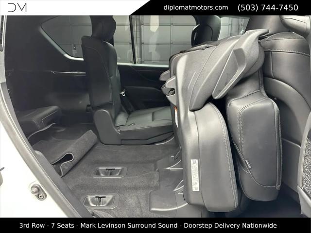 2024 Lexus LX Premium