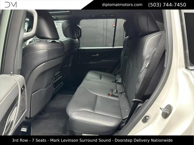 2024 Lexus LX Premium