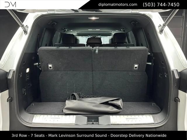 2024 Lexus LX Premium