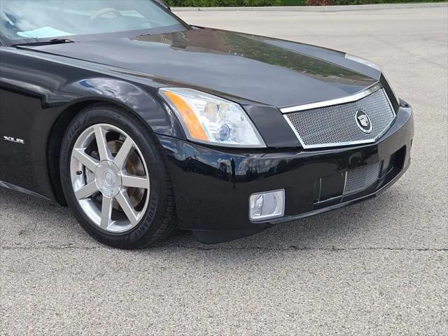 2007 Cadillac XLR Standard