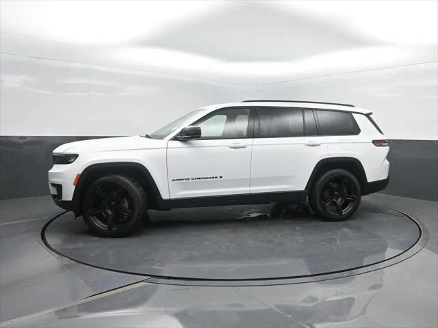 2023 Jeep Grand Cherokee L Altitude 4x4 for sale in Charles City, IA