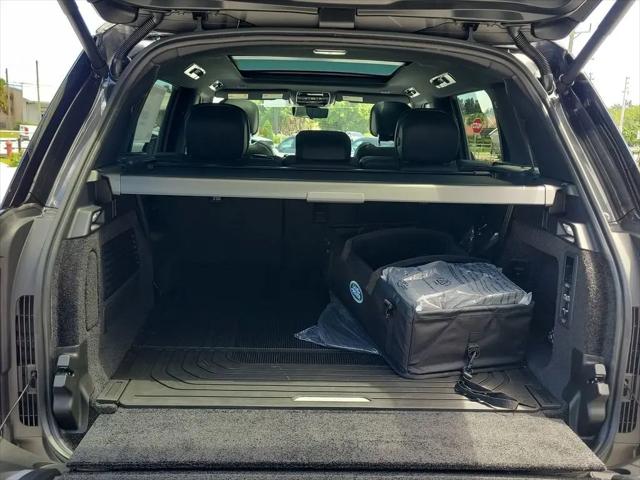 2026 Land Rover Range Rover P400 SE 7 Seat