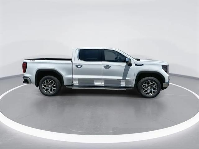 2026 GMC Sierra 1500 Crew Cab, Short Bed, SLT, 4WD