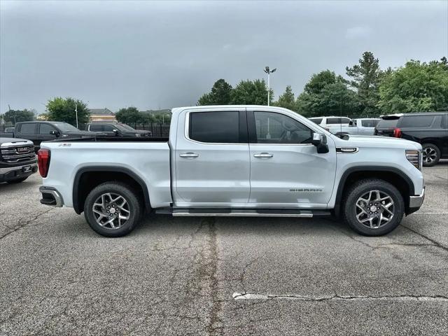 2026 GMC Sierra 1500 Crew Cab, Short Bed, SLT, 4WD