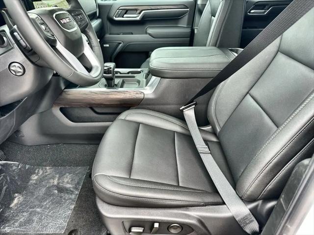 2026 GMC Sierra 1500 Crew Cab, Short Bed, SLT, 4WD