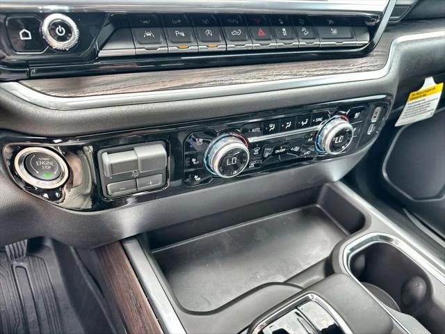 2026 GMC Sierra 1500 Crew Cab, Short Bed, SLT, 4WD