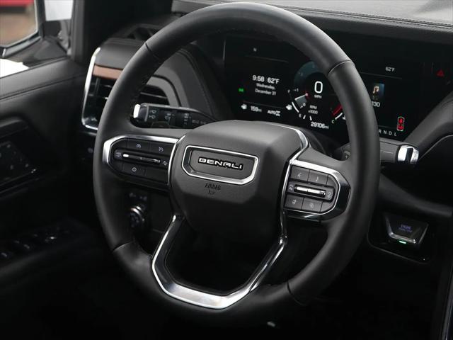 2025 GMC Yukon 4WD Denali