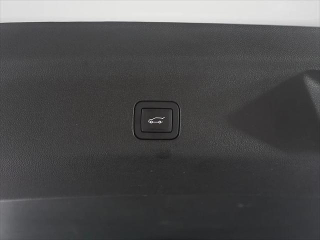 2025 GMC Yukon 4WD Denali