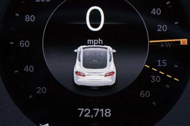 2013 Tesla Model S Standard
